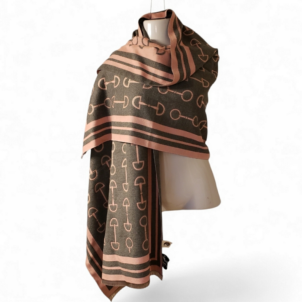 NWT! Reversible Pink & Gray Horsebit Shawl